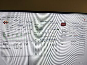 Herní PC + monitor - 6