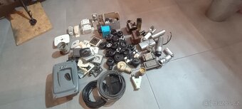 Různý elektromateriál - obsáhlý mix - 6