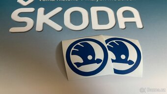 Nálepka na poklici kola Škoda, více barev - 6