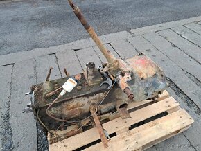 Zetor uřI převodovka - 6
