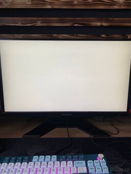 Triple Monitor Setup - M27Q (2K 170 Hz) + 2x AOC (1080p) - 6