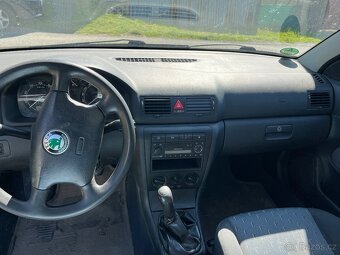 Škoda octavia 1.6 - 6
