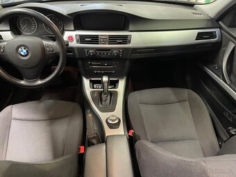 BMW 330i - 6