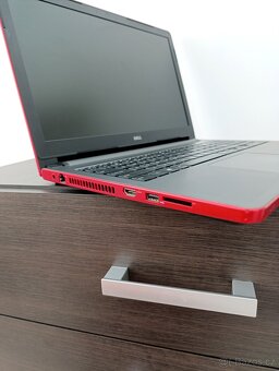 Krásný notebook Dell Inspiron 5558 - 6