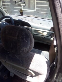 Renault Scenic1,6 - 6