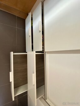 Šatní skříň IKEA - 6