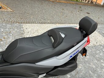 Yamaha XMAX 300 Icon Grey - plná výbava, 5tis. km - 6