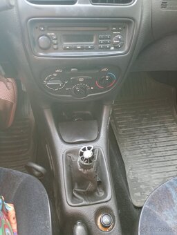 Peugeot 206, r.v. 2000 - 6