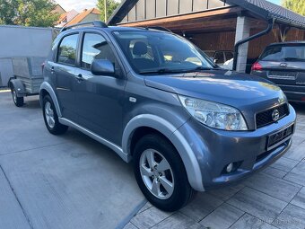 DAIHATSU TERIOS 1.5i 77KW 4X4+PŘÍVĚSNÝ VOZÍK PO VEL.SERVISE - 6