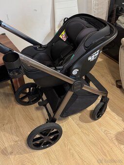 Kočárek Carrello OMEGA + autosedačka s izofixem - 6