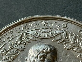 Josef I., Korunovační Medaile 1688 - po oušku - 6