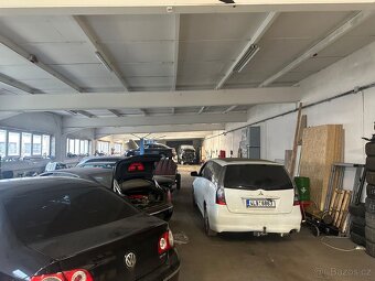 Přenechám pronájem autoservisu 600m2 - 6