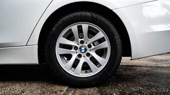 BMW Rad 3 318d e90 - 6