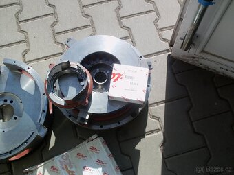 Spojka 280mm. - 6