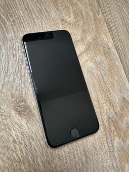 Apple iPhone 6 16GB Černý - 6