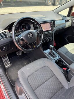 VW GOLF Sportsvan 1.5 TSI DSG 1. majitel park. kamera, tažné - 6