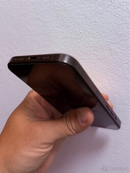 Prodám iPhone 15 Pro Black Titanium 128GB - 6
