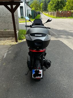 Aprilia SR GT 125 - 6