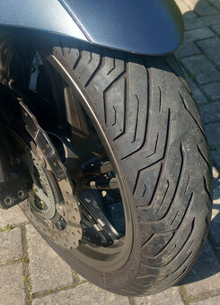 Prodám skútr Kymco Xciting 400i ABS - 6