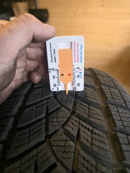 Zimní pneu 215/65 r17 99V Goodyear Ultragrip - 6