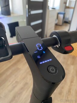 Elektrická koloběžka Xiaomi mi scooter pro 2 - 6