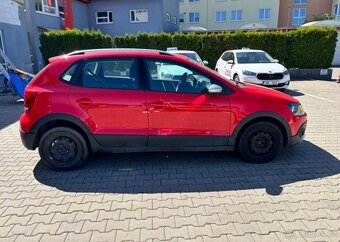 Volkswagen Polo 1.2i 16v, CROSS, 99.000tis km benzín manuál - 6