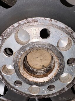 Originál kola audi R15 - 6