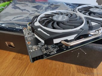 MSI RADEON RX 580 ARMOR 8GB Gaming 256-bit - 6