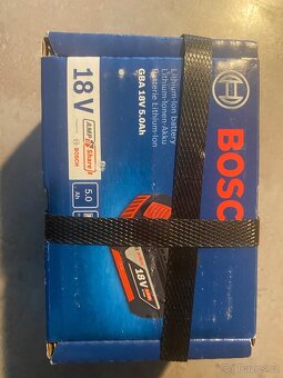 Bosch baterie + nabíječka - 6