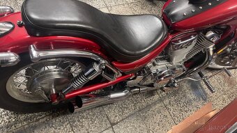 Suzuki Intruder VS800 - 6