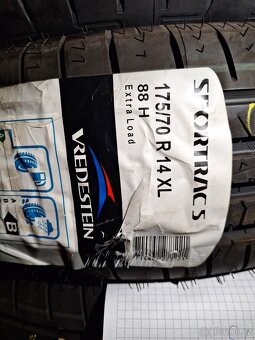 Michelin 225-40-19 Letní - 6