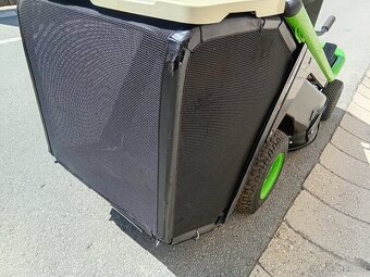 Prodám zahradní traktor Rider Etesia Bahia 16Hp Hydro - 6