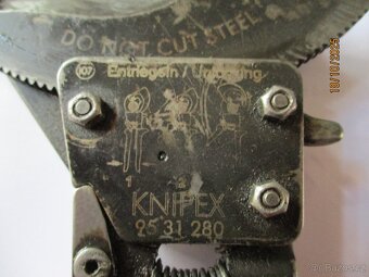 Kleště na kabely ( rohatka se západkou) KNIPEX 95 31 280 - 6