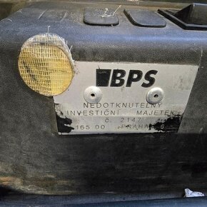 Nissan aku 1600kg třikolový - 6