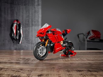 Lego Technic 42107 Ducati Panigale V4 R NOVÉ - 6