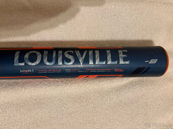Softballová pálka Louisville. Chránič loktu. - 6