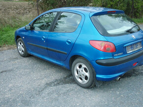 PEUGEOT 206 HATCHBACK 1.4i 8V KFW 55kW rv 2004 Facelift - 6