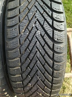 185/60/16 zimni pneu PIRELLI a BRIDGESTONE 185 60 16 - 6