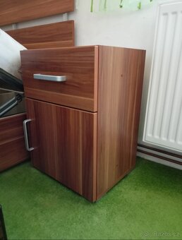 Nábytek z lamina - obývák / pracovna / dětský pokoj - 6
