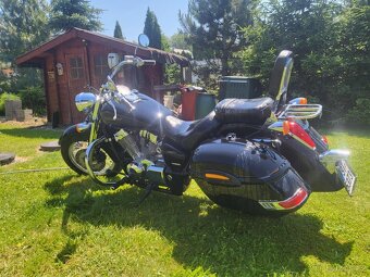 Honda vt750c shadow - 6
