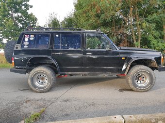 Nissan Patrol Y60 - 6