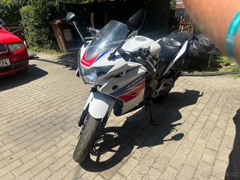 Honda CBR 125R - 6