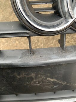 Maska a5 07-11 8T0 mrizka do nárazníku znak - 6