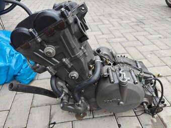 Aprilia Pegaso 650 - Náhradní díly - 6