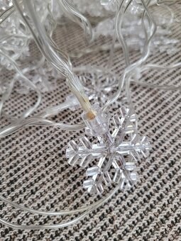 Světelný LED řetěz Závěsy z vloček zn. Livarno - 6