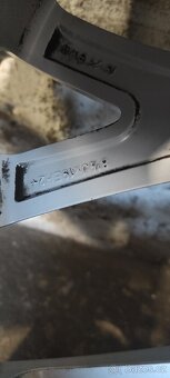 Prodám alu disky na BMW Gt - 6