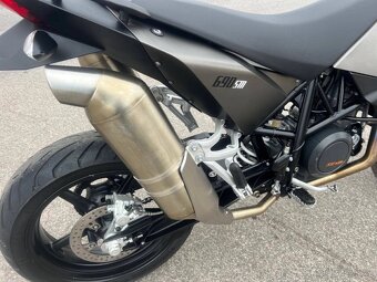 Prodám KTM 690 SUPERMOTO - 6