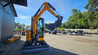 bagr, rypadlo - motor yanmar - 6