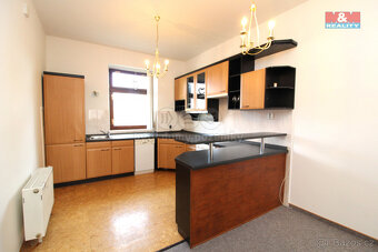 Pronájem bytu 4+1, 140 m², Praha 10, ul. U hráze - 6