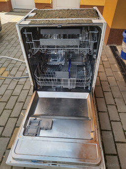 Myčka BEKO DFN 6838 - funkční - 6